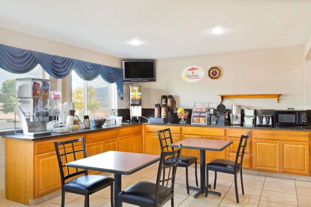 Super 8 By Wyndham Richfield Ut Hotel Ngoại thất bức ảnh